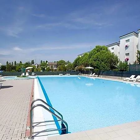 Szálloda Long Village On The Sea With Private Included 2*